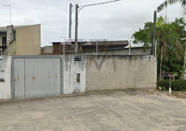 Casa à venda em Guaratuba, com 3 quartos, 250m²