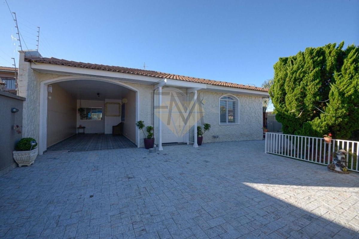 Casa com 4 quartos, 490m², à venda em Ponta Grossa, Uvaranas - Francieli Mesquita Broker